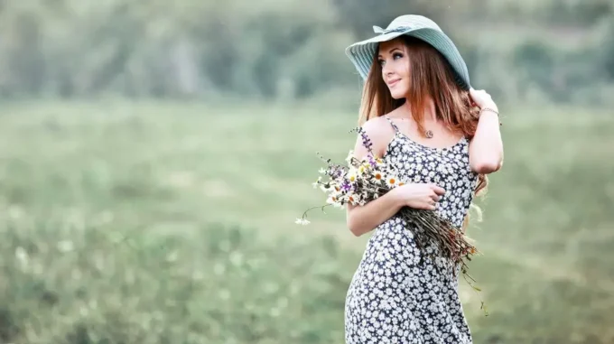 в сарафане